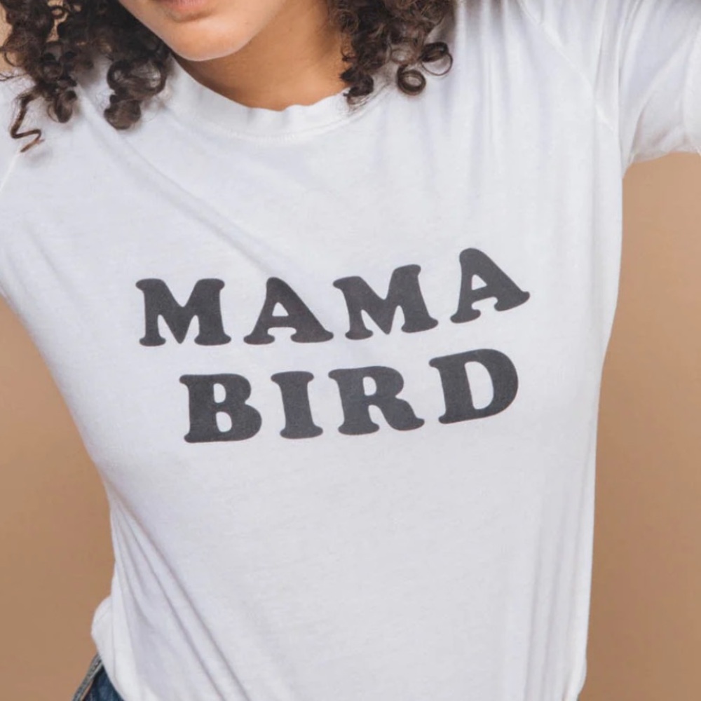 The bee & the fox mama bird tee